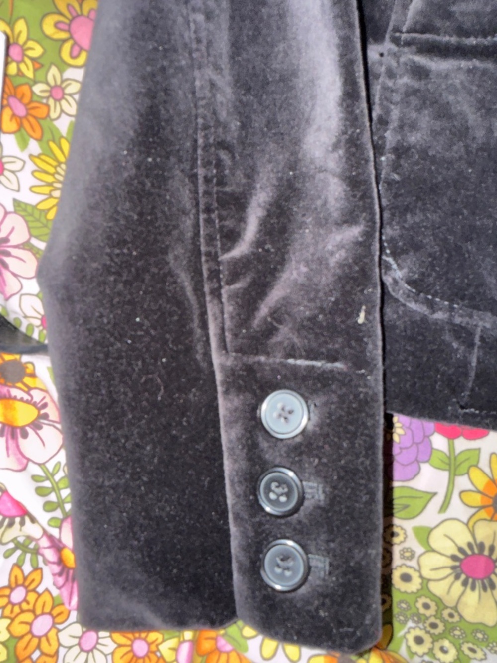 Vintage Gap Brand Black Velvet Blazer/Jacket!! - Picture 4 of 9